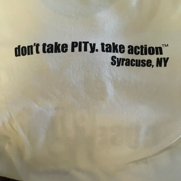 NEW-MENS PIT BULL Tee & Swim trunks
2 Piece Set- BOTH 3 XL - Picture 11 of 12